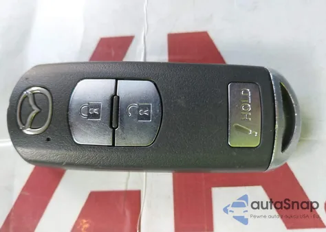 2018 Mazda Mazda3 Touring из США, поврежденный, VIN 3MZBN1L38JM266657